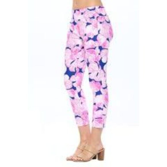 Claudia Cropped Legging in Pink & Navy Floral - Picture 3 of 5